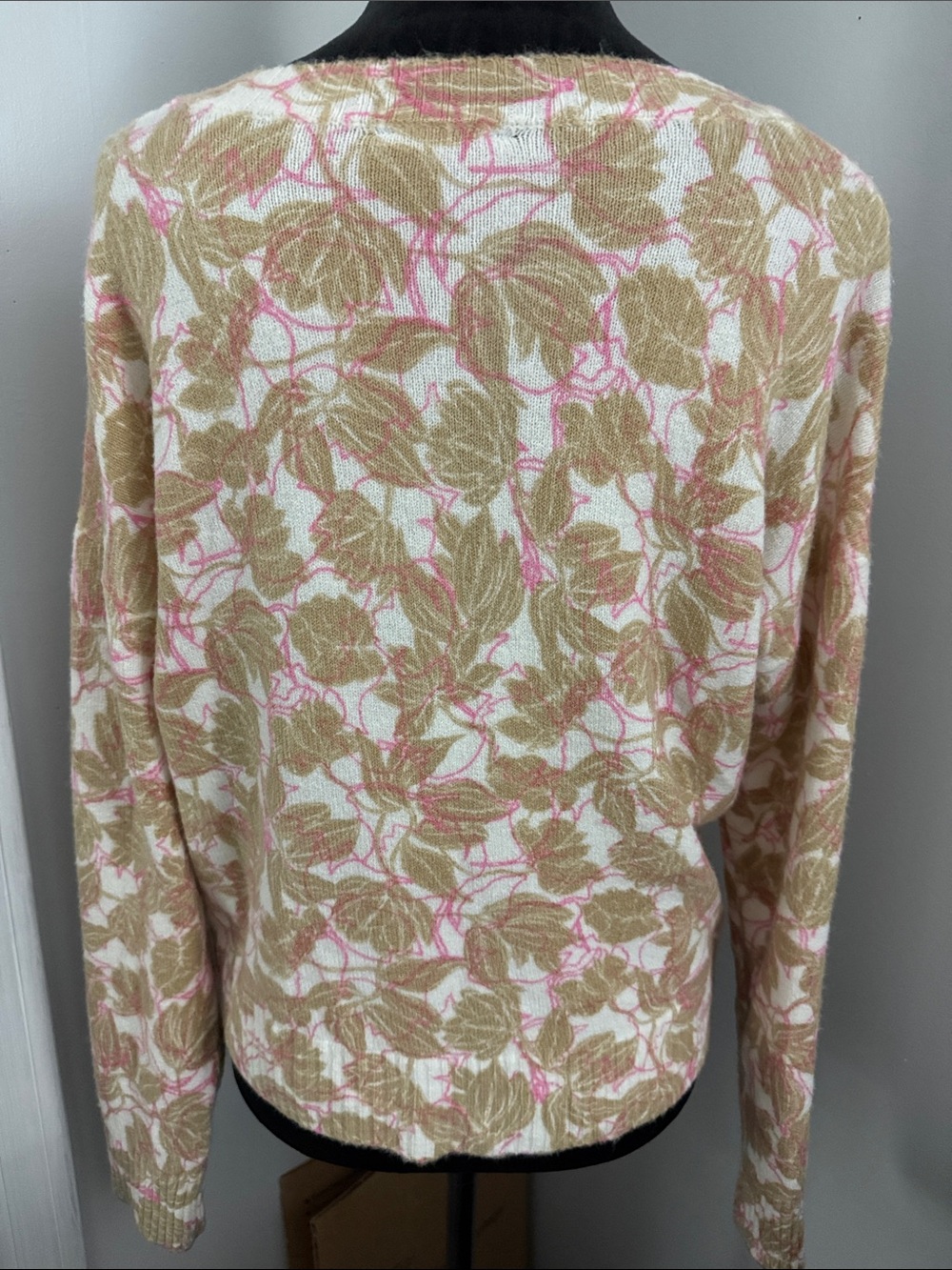 CeCe White V-Neck Sweater with Pink & Tan Floral Print - Picture 2 of 4